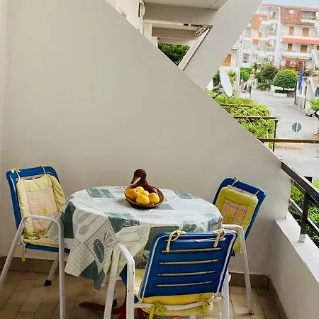 Apartament Blaue Rose Scalea